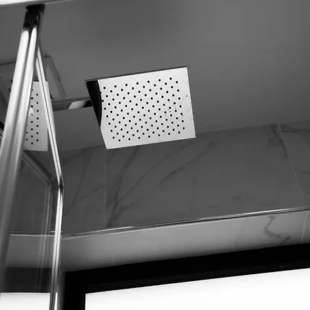 펜션 Debbie's At Tullig House & Farm