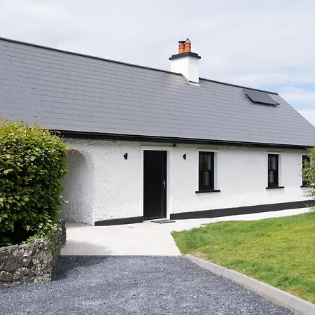 Debbie's At Tullig House & Farm