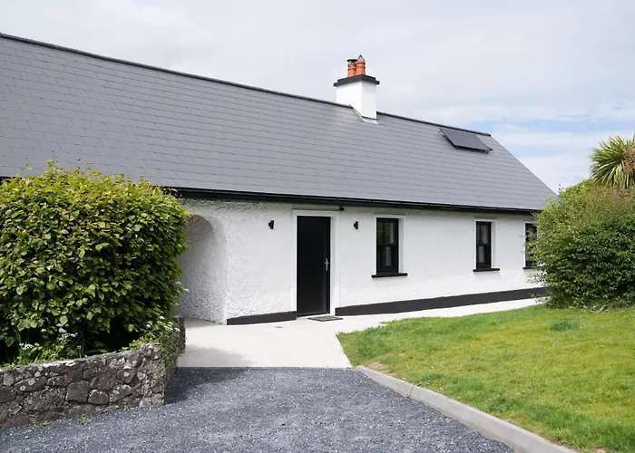 Debbie's At Tullig House & Farm